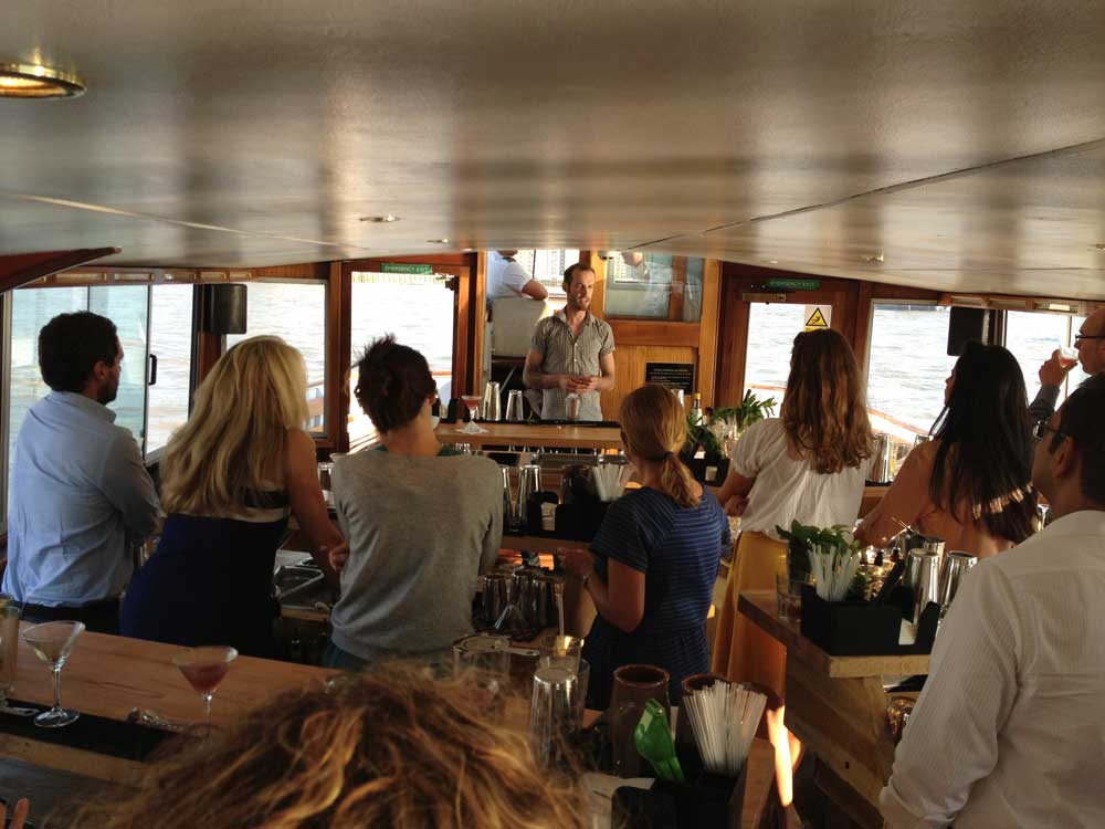 Cocktail class in a boat on the Thames
